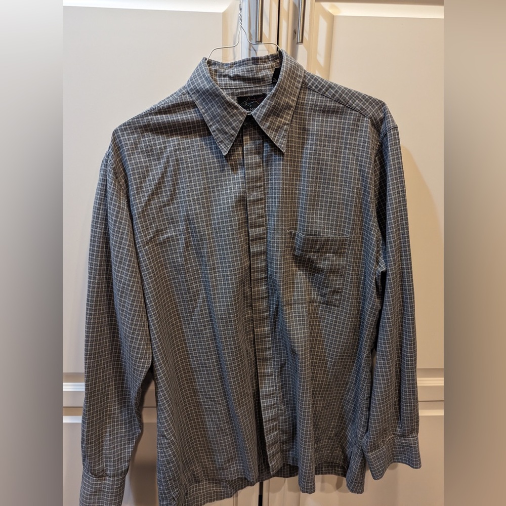 Greg Norman shirt for men, long sleeves, no rips, very clean